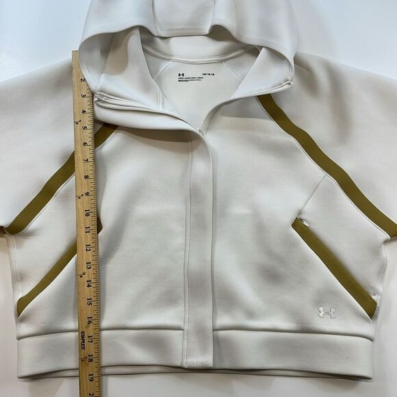 Under Armour Cream Crop Scuba Neck Hoodie Gold Stripe Accents Women’s Sz L - Picture 4 of 7